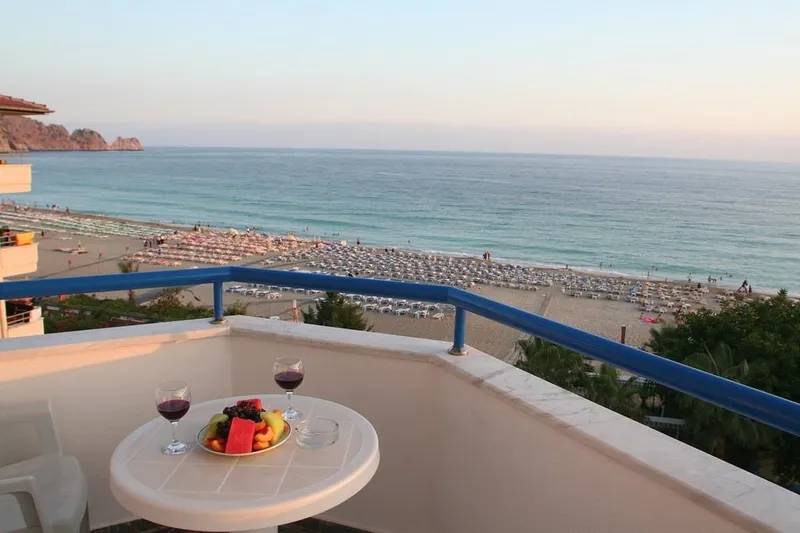 Elysee Beach Hotel