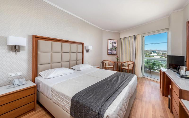 Apollo Beach Hotel - Image 3