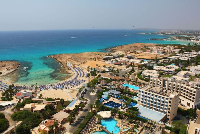 Anonymous Beach Hotel - Image 4
