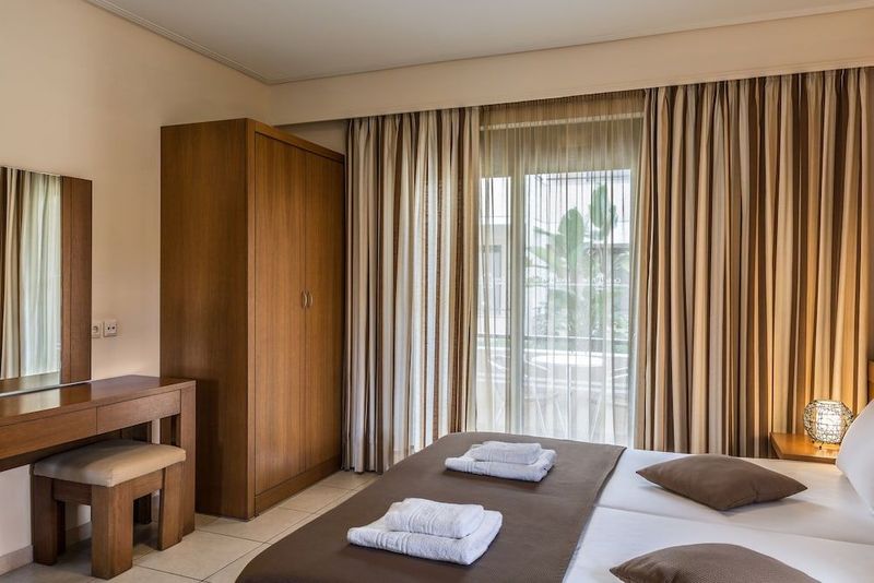 Creta Palm Hotel - Image 4