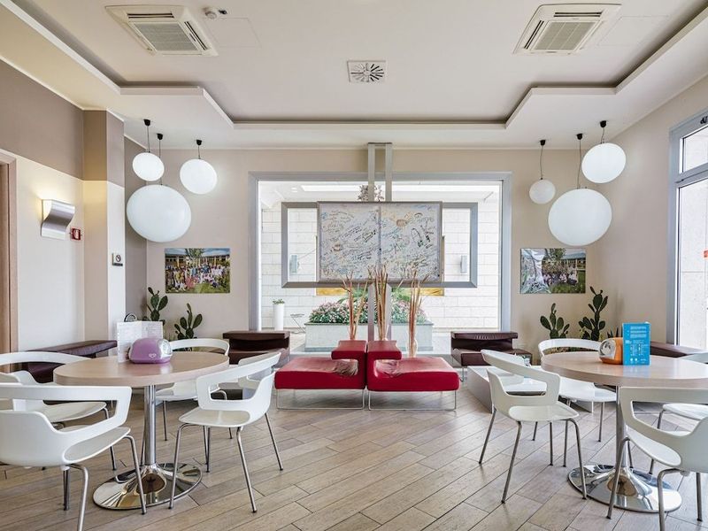 Parc Hotel Germano Suites - Image 4