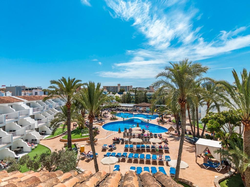 Ca's Saboners Beach Aparthotel - Image 4