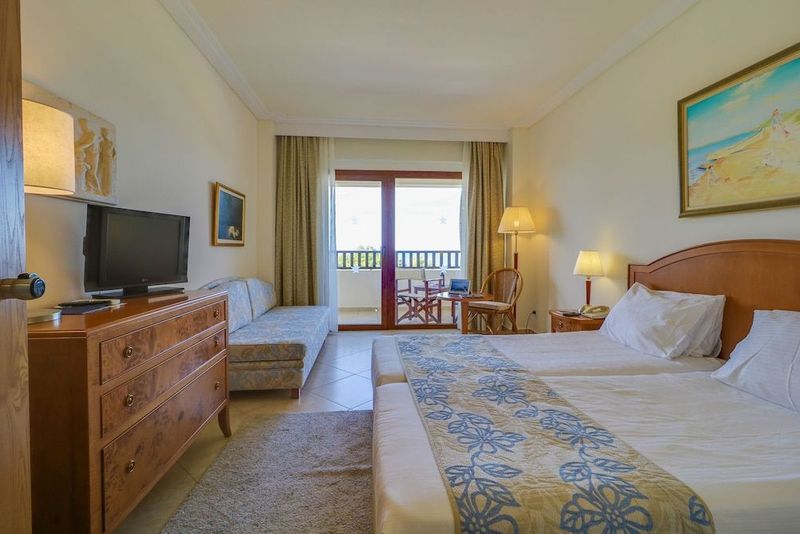Aegean Melathron Thalasso Spa Hotel - Image 7
