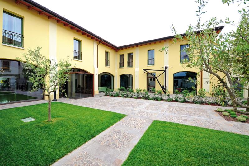 The Ziba Hotel & Spa - Image 2
