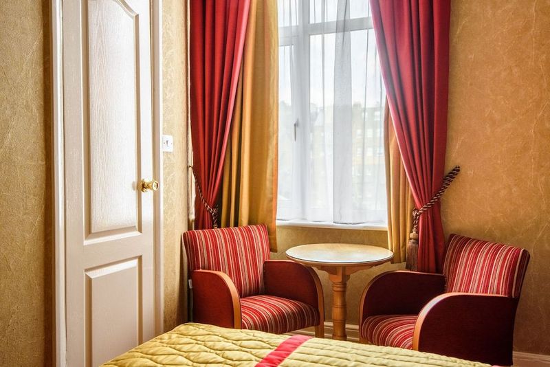 Montana Hotel London - Image 2