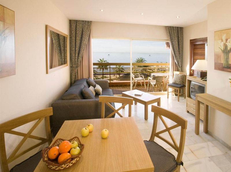 Sunset Beach Club - Image 4