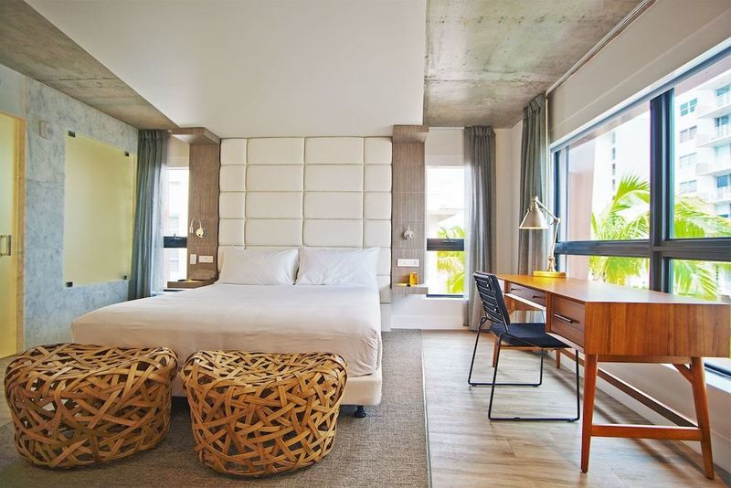 Life House, Ocean Drive - Image 10