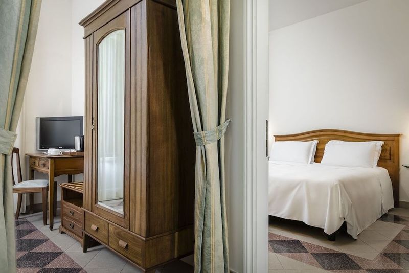 Eurostars Centrale Palace - Image 7