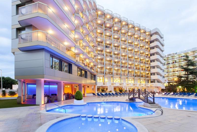Beverly Park Hotel & Spa - Image 1
