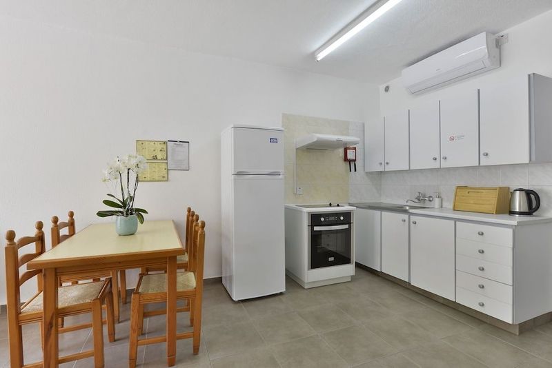 Napa Prince Hotel Apartments - Image 6