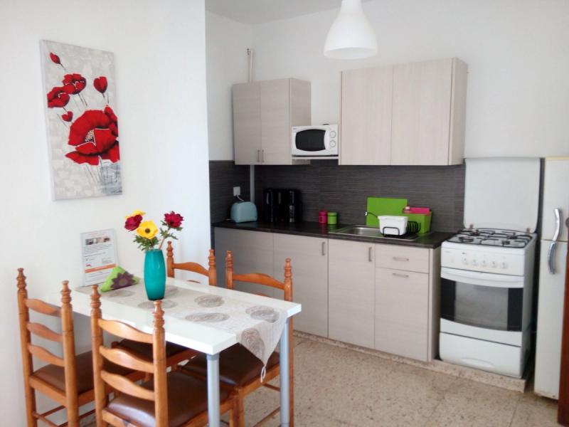 Elenapa Holiday Apartments - Image 2