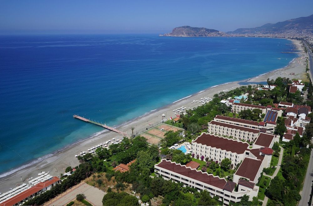 LABRANDA Alantur Resort - Image 9