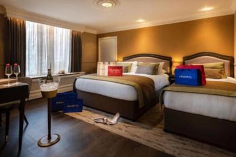 Cassidys Hotel - Image 5
