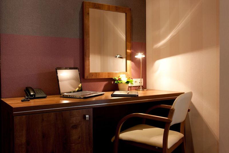 Hotel Swing - Image 10