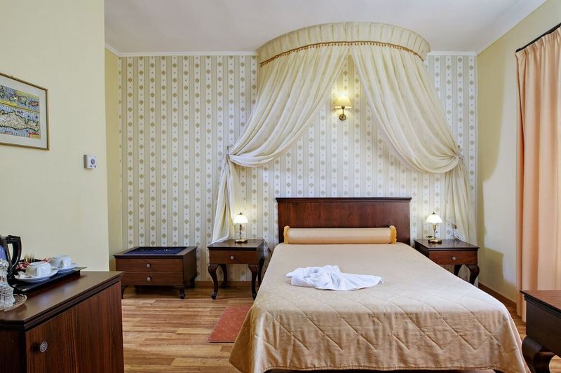 Halepa Hotel - Image 3
