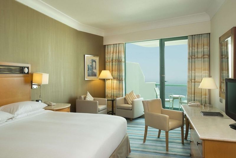 Hilton Dubai Jumeirah Beach - Image 7
