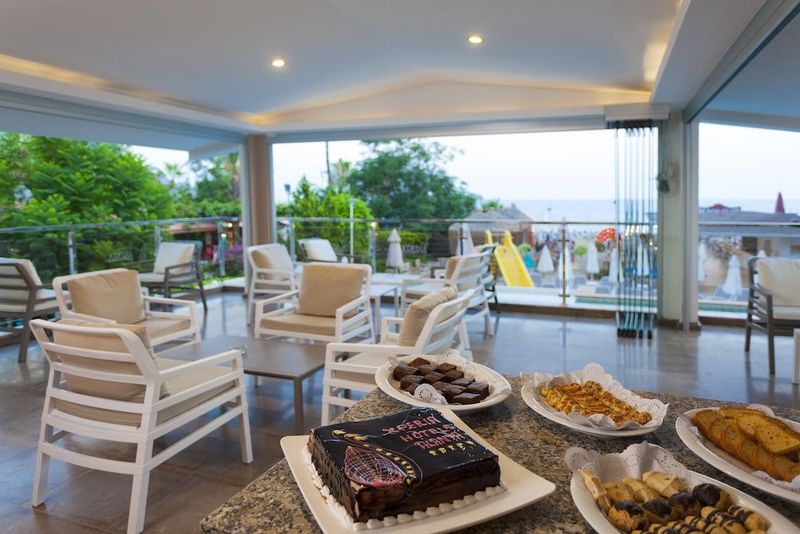 Xperia Saray Beach - Image 10