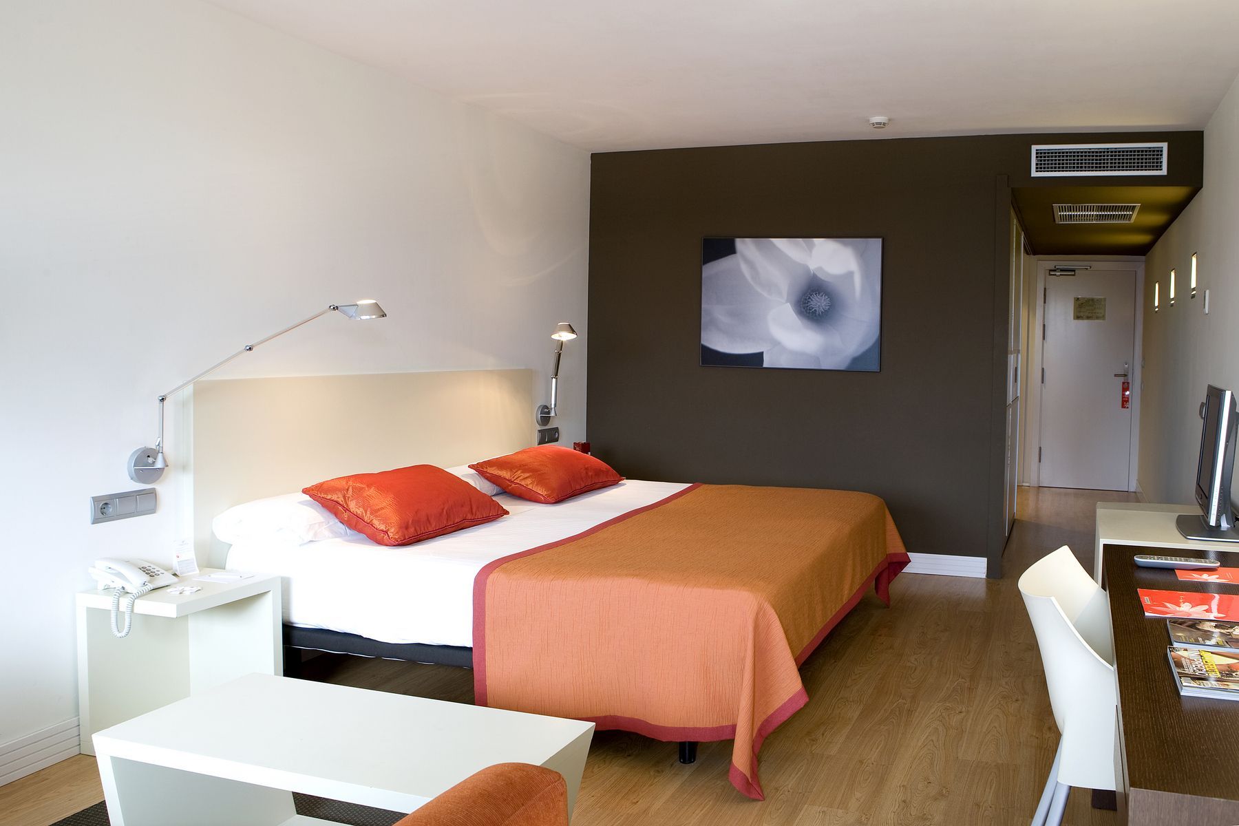 Magnolia Hotel - Image 7