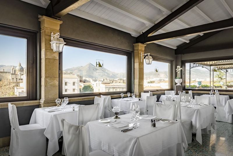 Eurostars Centrale Palace - Image 9