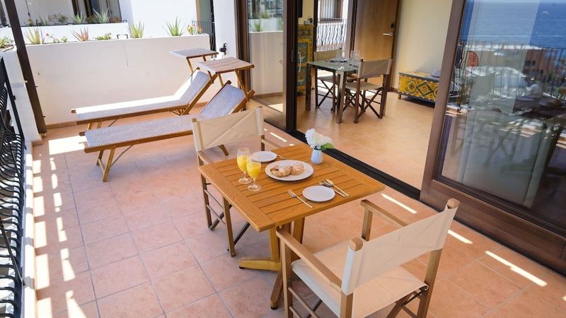 Idyll Suites - Image 9