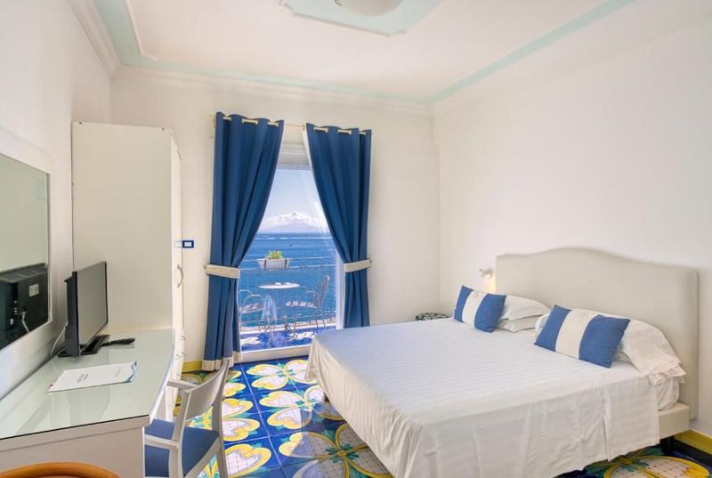 Hotel Cetus - Image 4