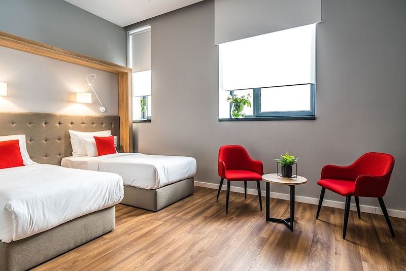 Up Hotel Budapest - Image 5