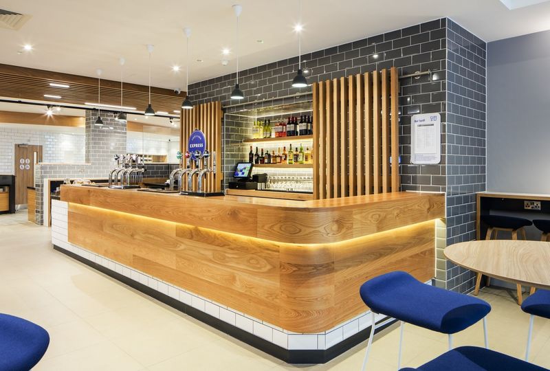 Holiday Inn Express Dublin City Centre - Image 4