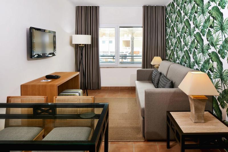 NH Marina Portimao Resort - Image 10