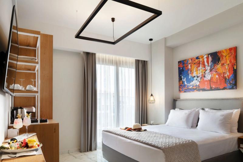 Sea Level Hotel - Image 10
