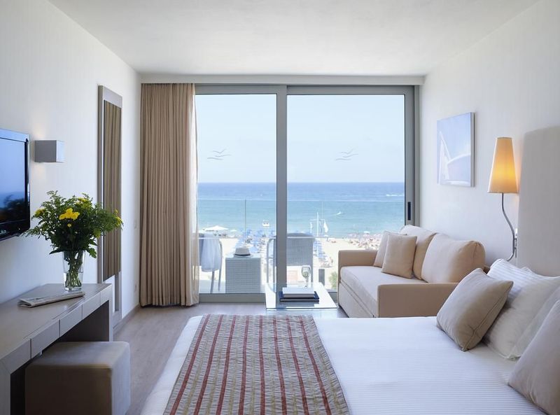 Kriti Beach Hotel - Image 7