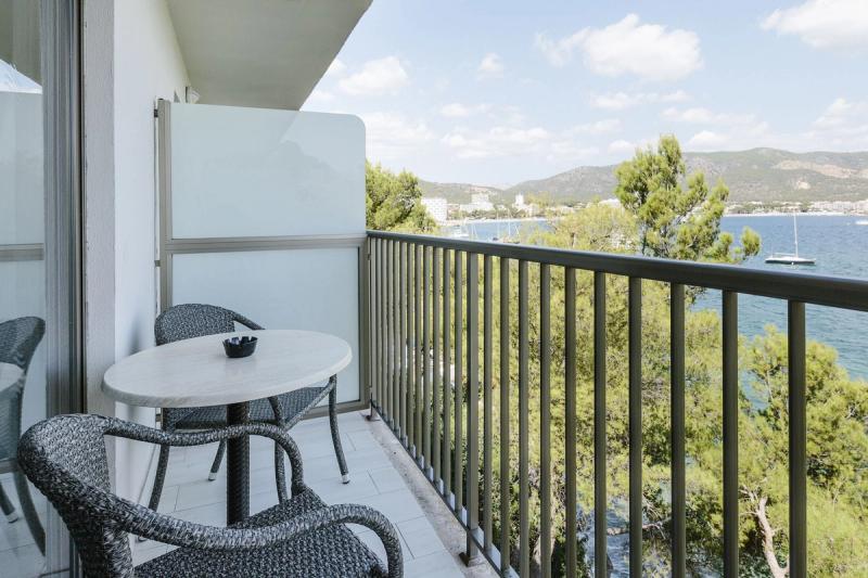 Leonardo Royal Hotel Mallorca Palmanova Bay - Image 4