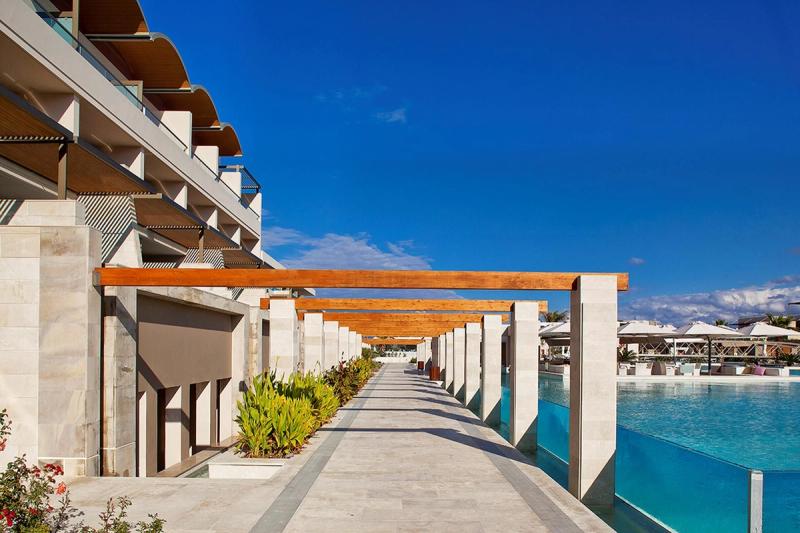 Avra Imperial Beach Resort & SPA - Image 10