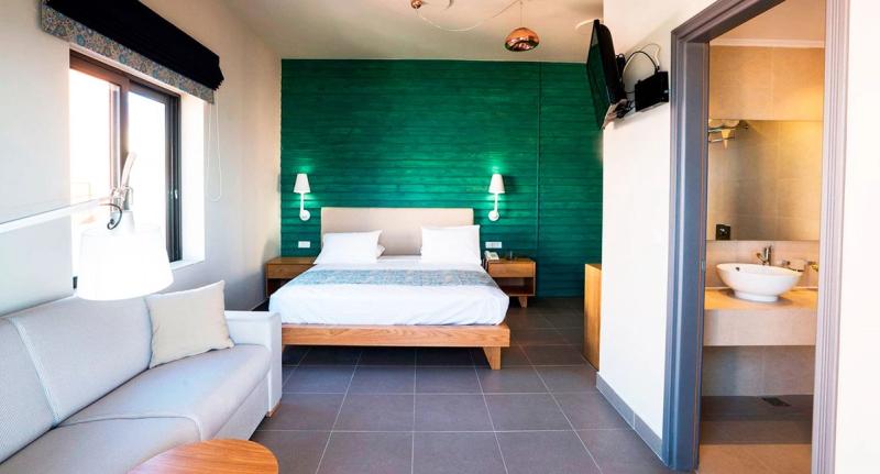Elia Agia Marina Hotel - Image 4