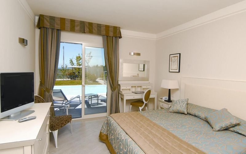 Parc Hotel Germano Suites - Image 10