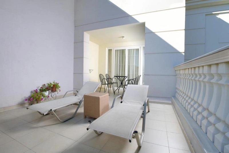 Elinotel Apolamare - Image 4