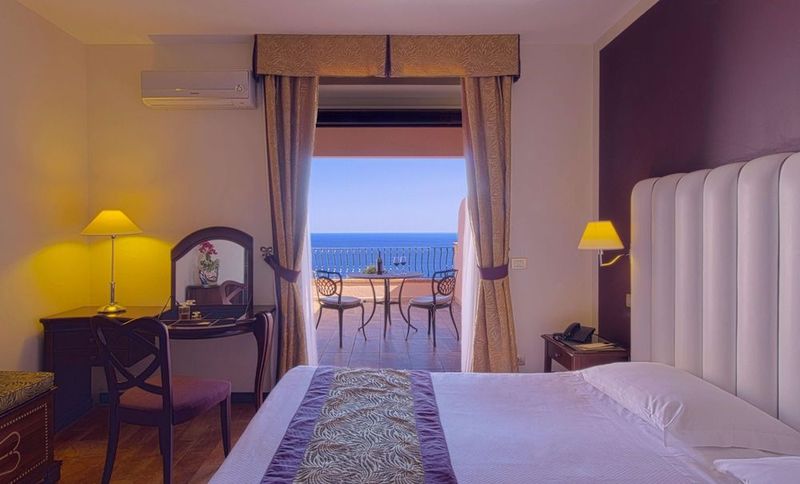 Baia Taormina Hotel - Image 5