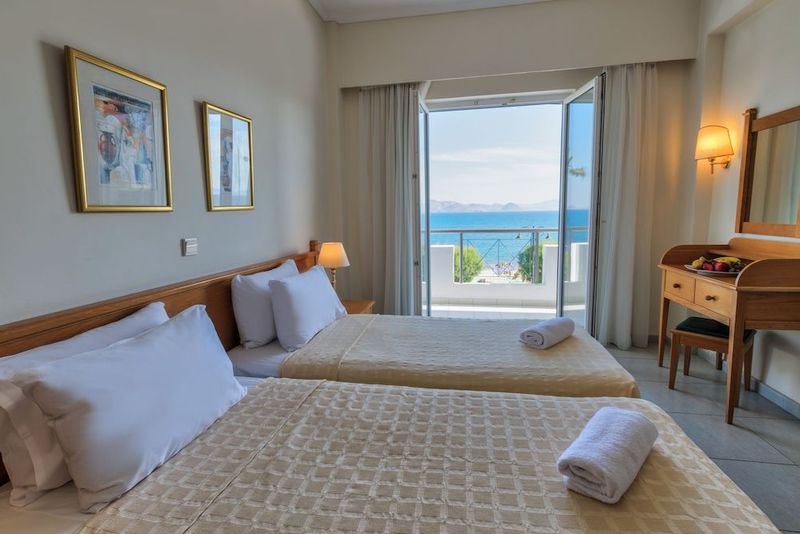 Kos Hotel Junior Suites - Image 2