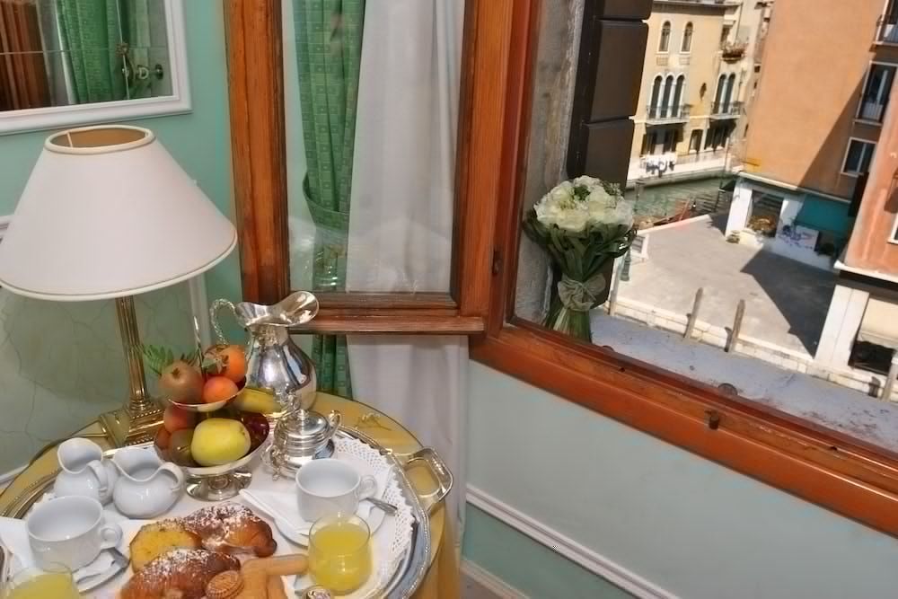 Hotel Arlecchino - Image 9