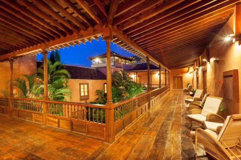 Hotel LIVVO La Quinta Roja - Image 8