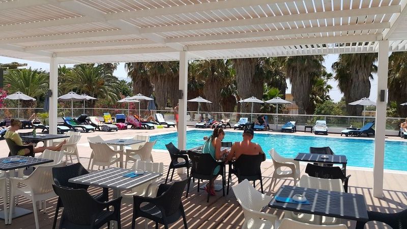 Cosmopolitan Hotel - Image 2