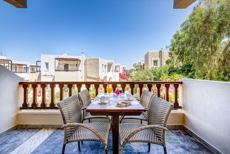 Corinna Mare Suites & Studios - Image 6