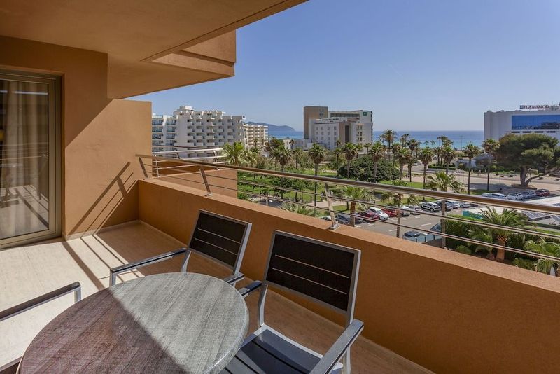 Marins Beach Club - Image 2