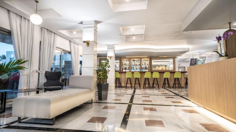 Adele Beach Hotel - Image 7