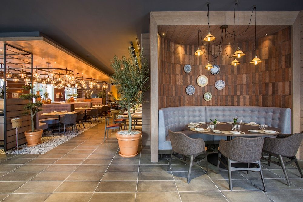 Crowne Plaza Porto - Image 5