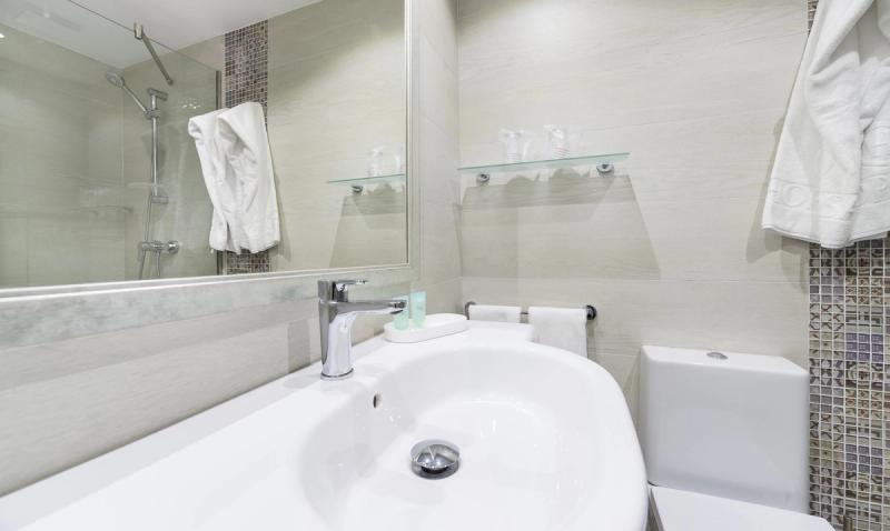 Hoposa Niu Hotel - Image 10