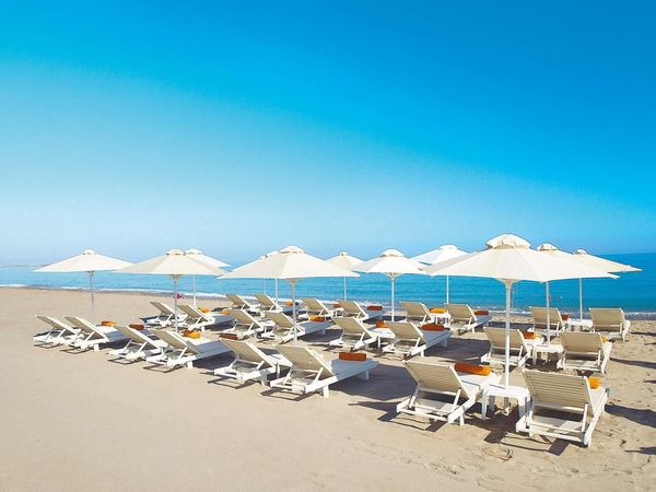 strand ved Grecotel Plaza Spa Apartments