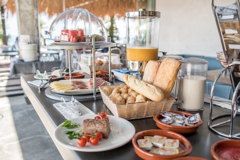Pena Parda Bay Hotel - Image 9