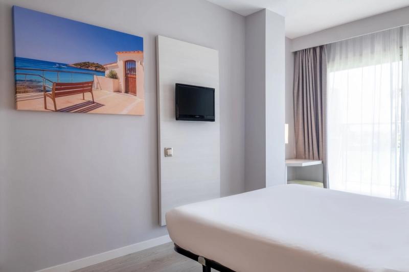 Helios Mallorca Hotel & Apartments - Image 8