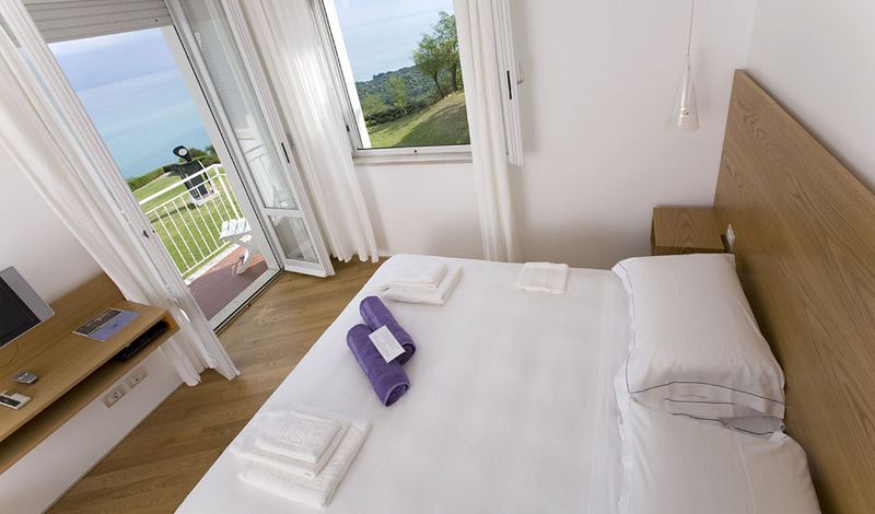 Hotel Emilia - Image 2