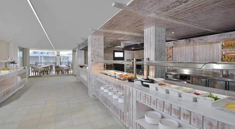 Leonardo Royal Hotel Mallorca Palmanova Bay - Image 6